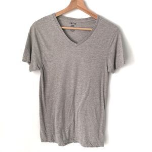 Izod Basic V-neck Tee in Size Small